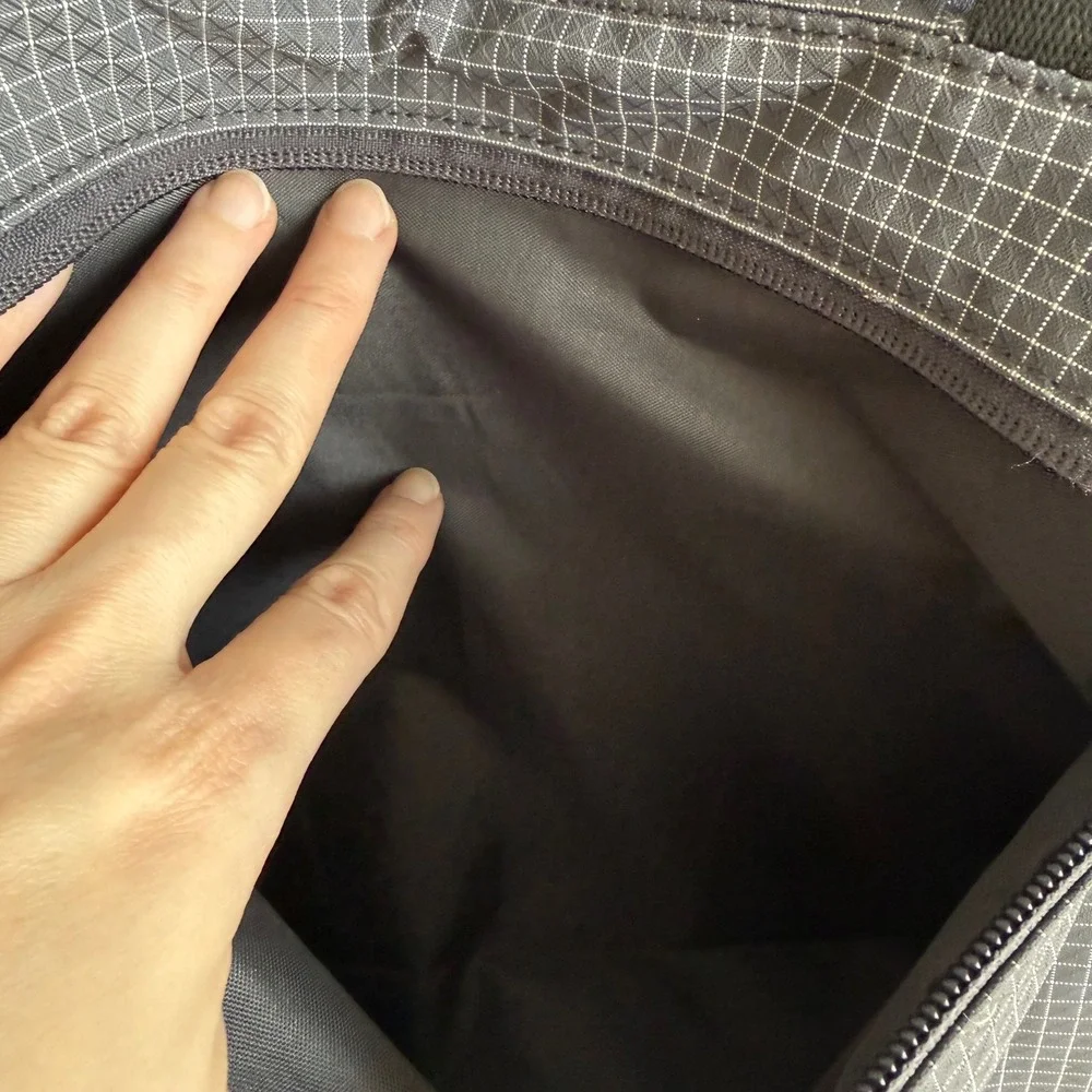 MERRELL Black and Gray‎ Trail Head 20L Outdoor Hiking Gym School Tote Bag